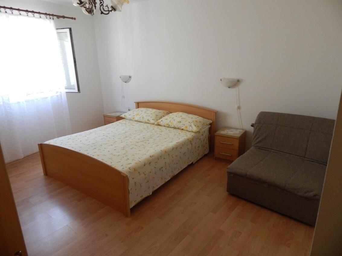 Apartments Zoki - Great Location Close To The Sea 维斯 外观 照片