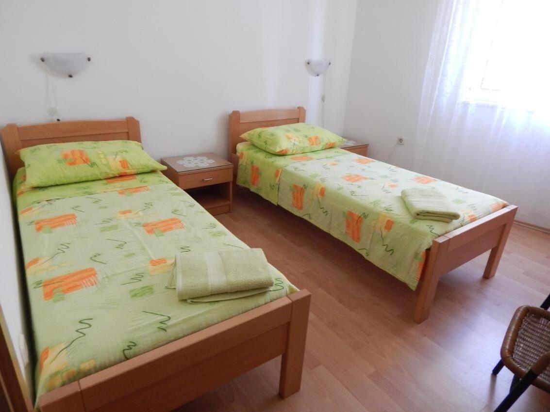 Apartments Zoki - Great Location Close To The Sea 维斯 外观 照片