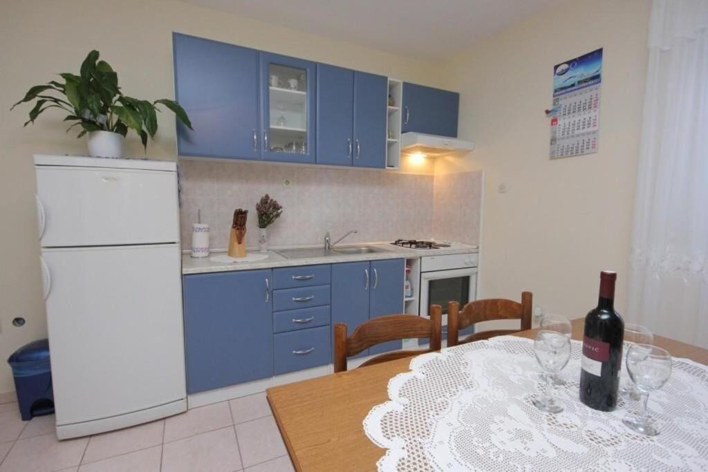 Apartments Zoki - Great Location Close To The Sea 维斯 外观 照片