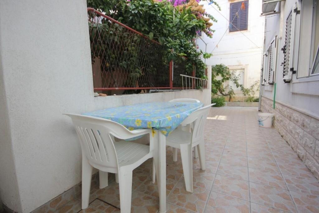 Apartments Zoki - Great Location Close To The Sea 维斯 外观 照片